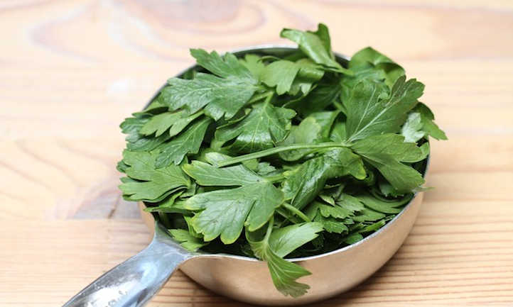 Parsley leaves